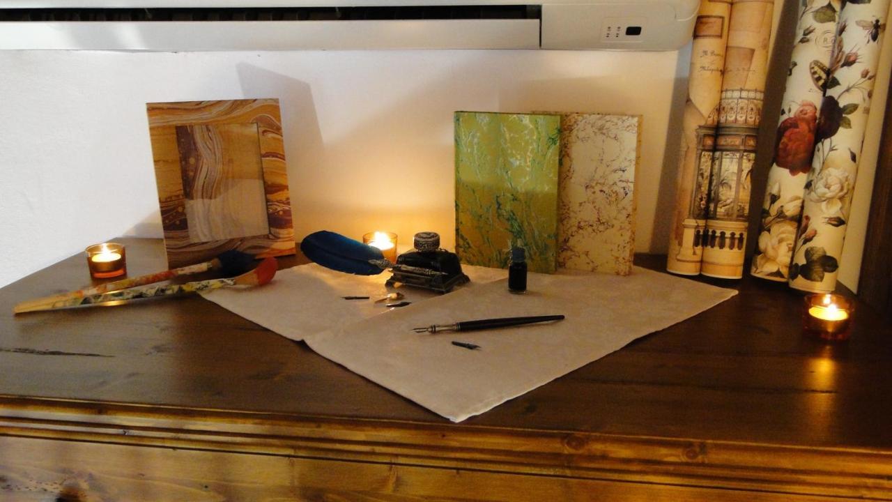 Romantic Venetian Atmosphere Apartment Room photo
